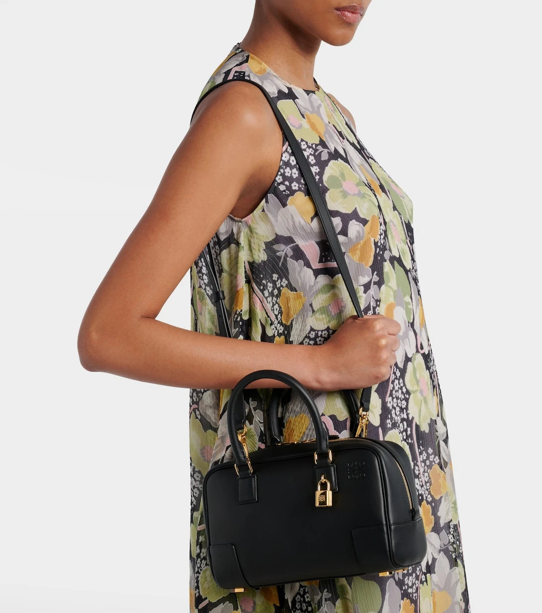 Loewe - حقيبة يد أمازونا 23 جلدية