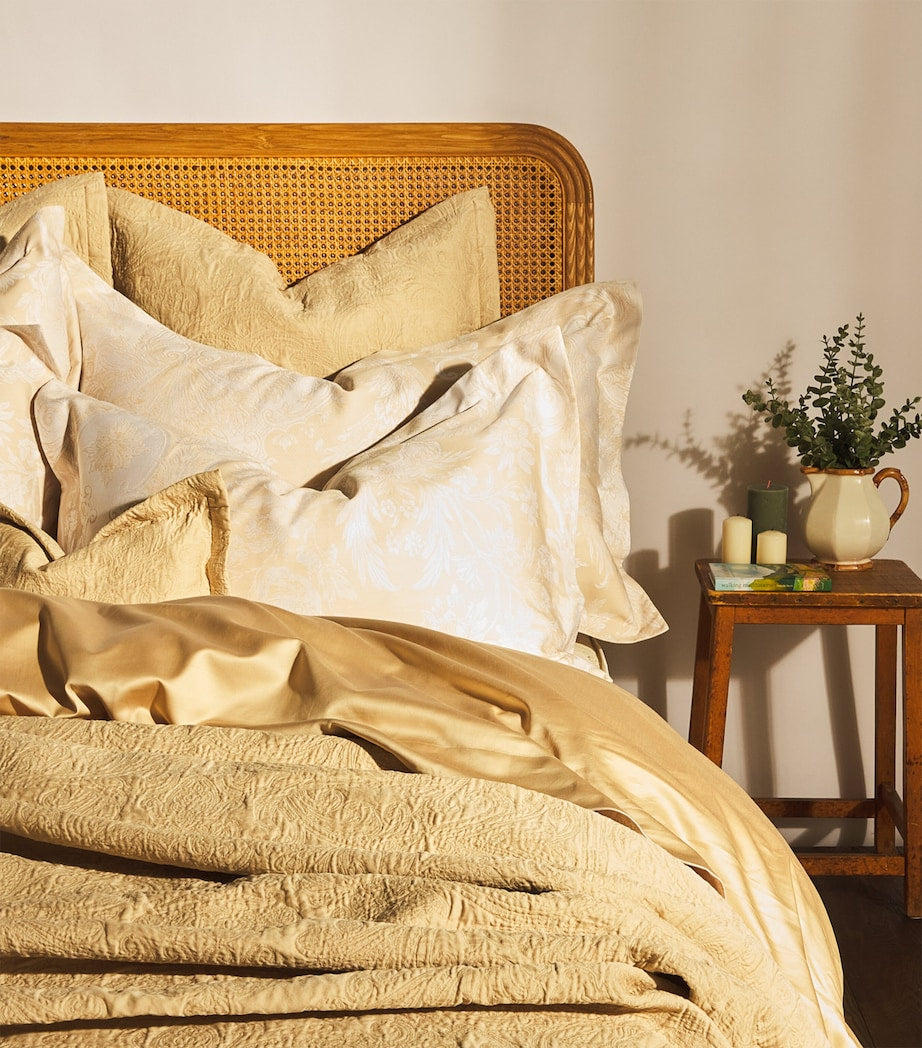 Celso De Lemos Egyptian Cotton Braga Bedspread (290cm x 255cm)