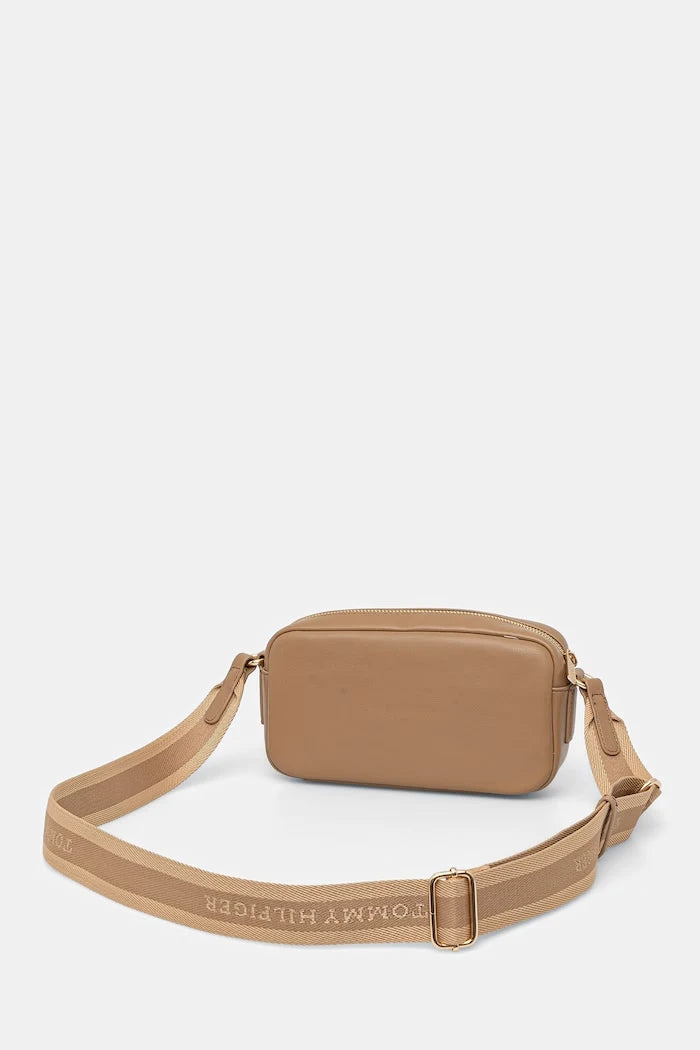 Tommy Hilfiger kadın crossbody çanta