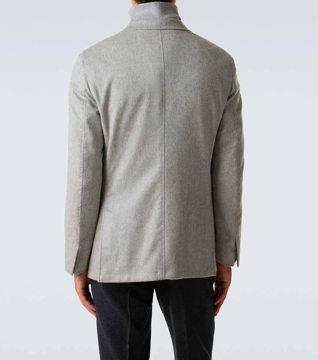 Zegna - سترة كشمير متعددة الطبقات