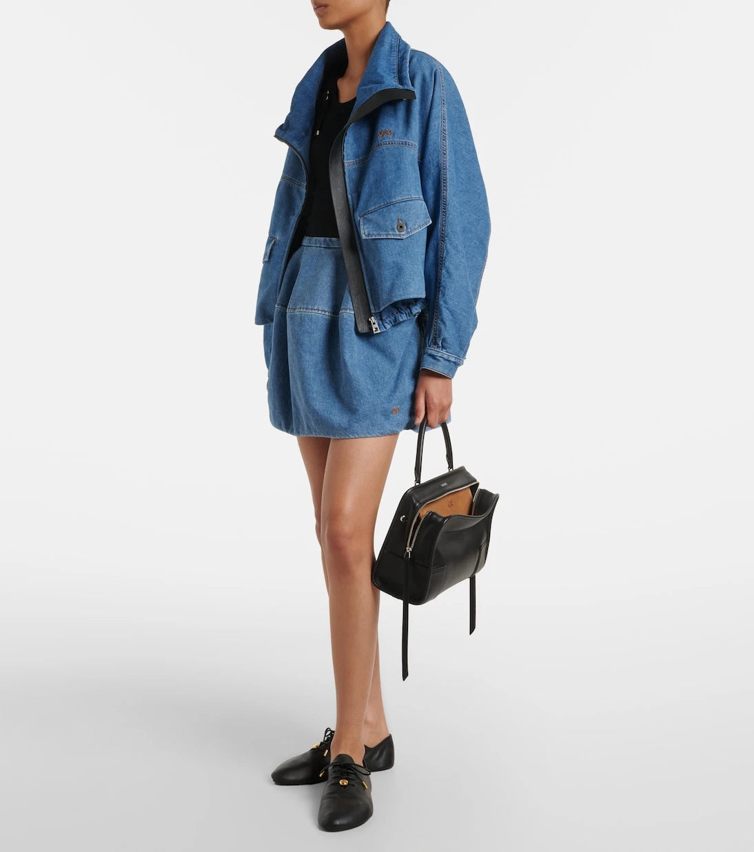 Loewe - Amazona 180 Medium leather top-handle bag