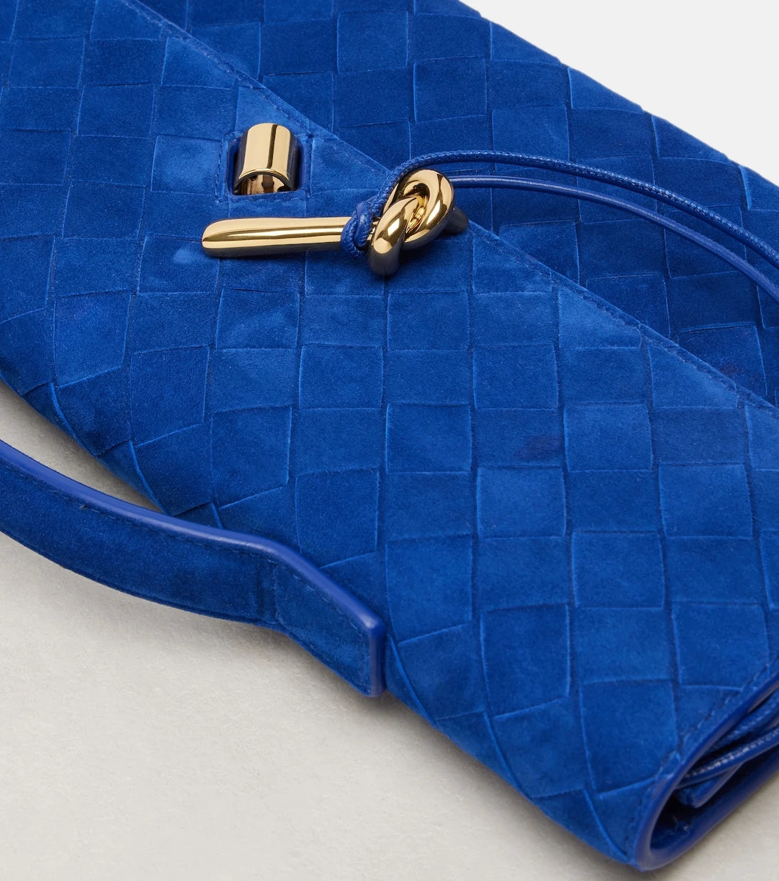 Bottega Veneta - Intrecciato suede clutch