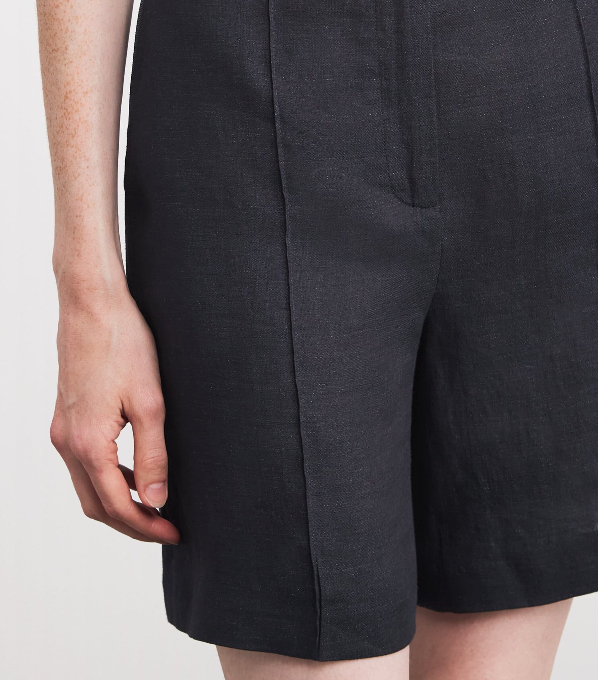 Eleventy Black x Harrods Linen Bermuda Shorts