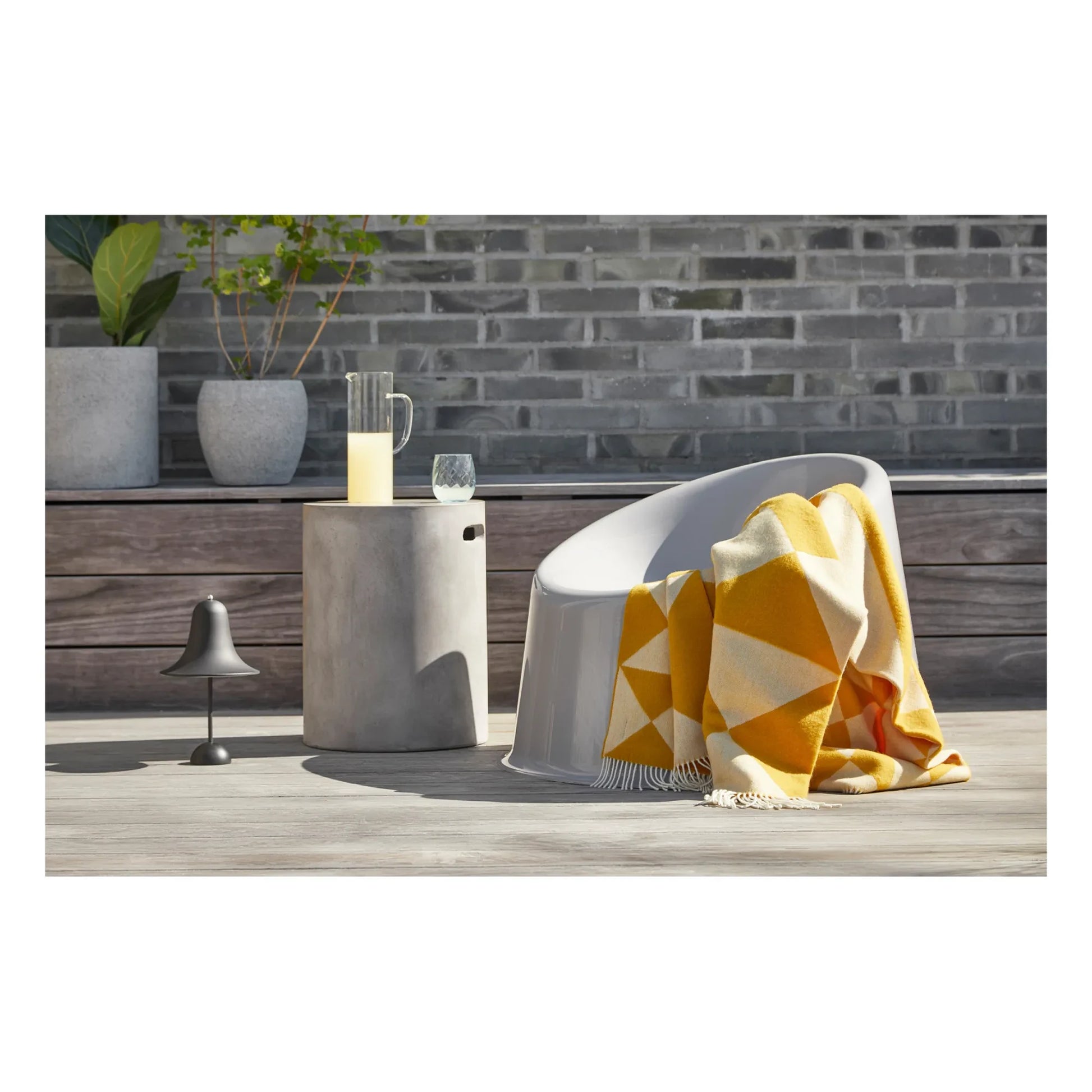 Verpan - Panto Pop Outdoor Lounge Chair | Grey