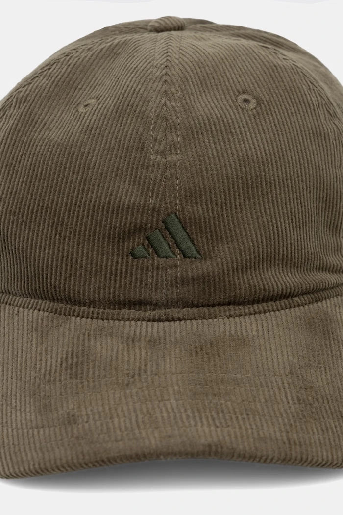 adidas шапка с козирка от памук