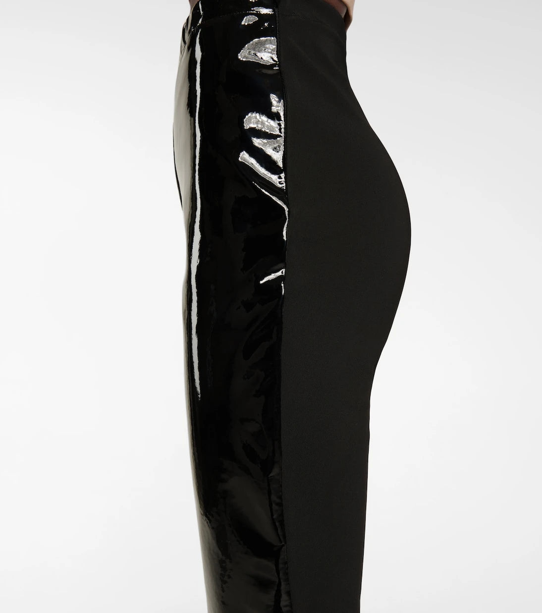 David Koma - Patent leather biker shorts