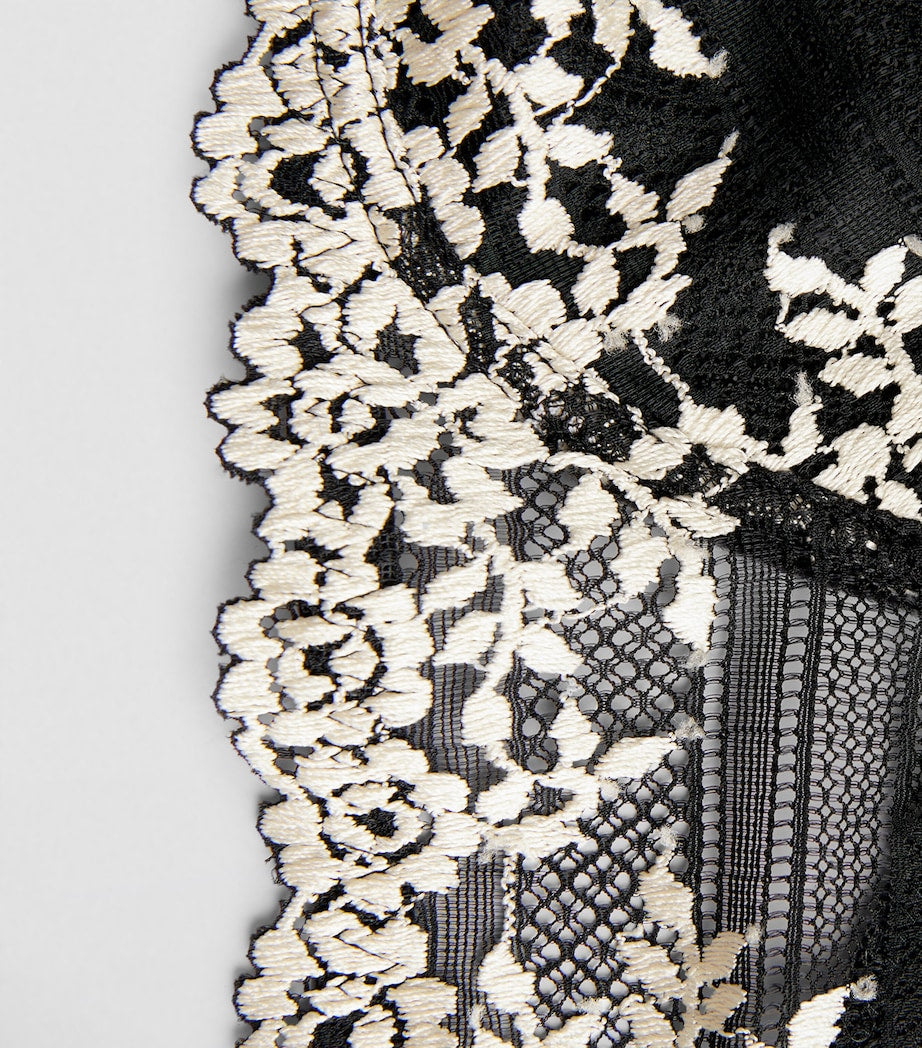 Wacoal Black Lace Embrace Plunge Bra