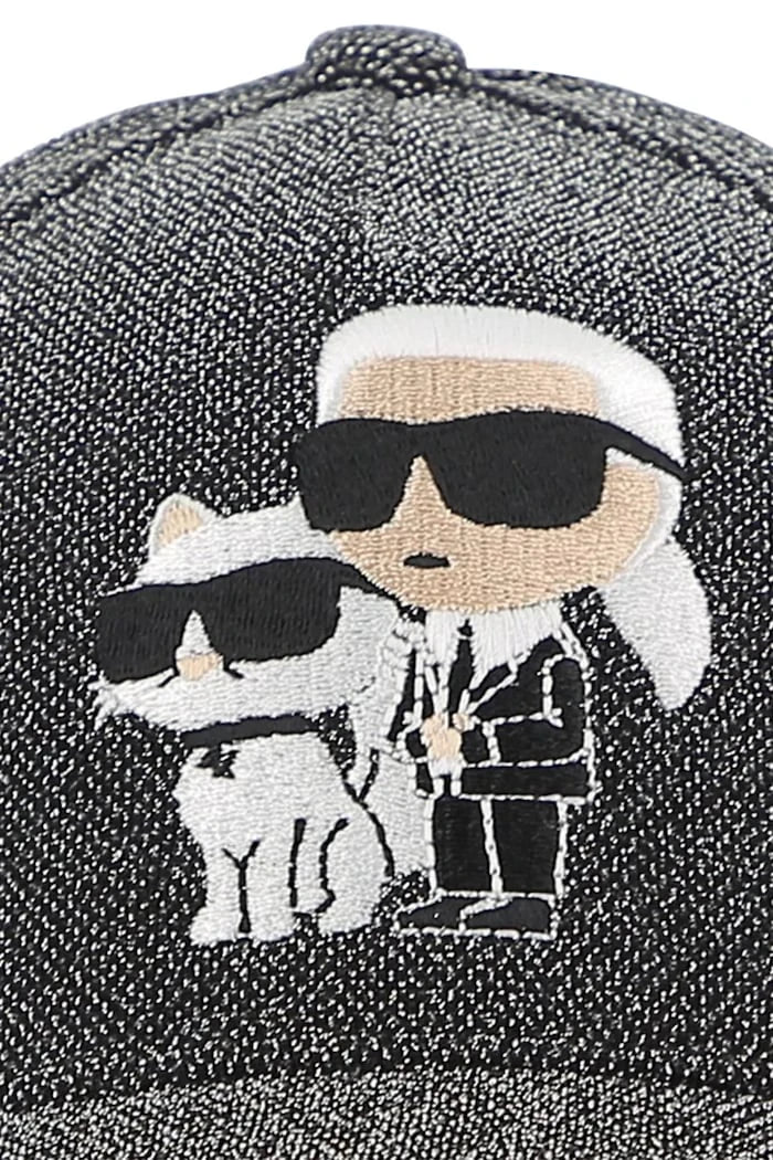 Детска шапка с козирка Karl Lagerfeld