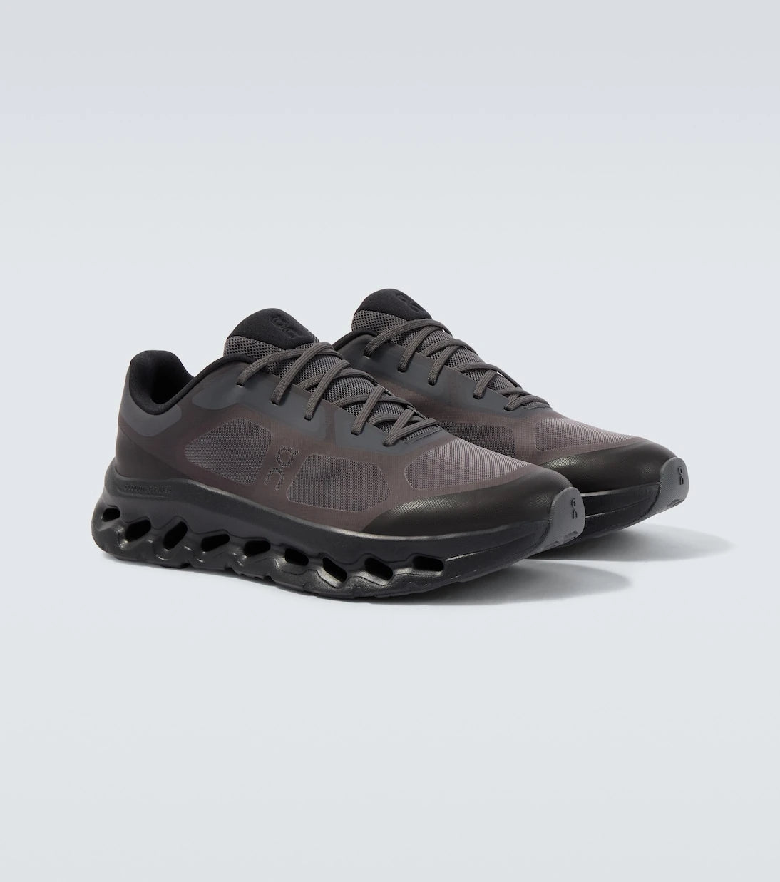On - Cloudtilt Remix running shoes