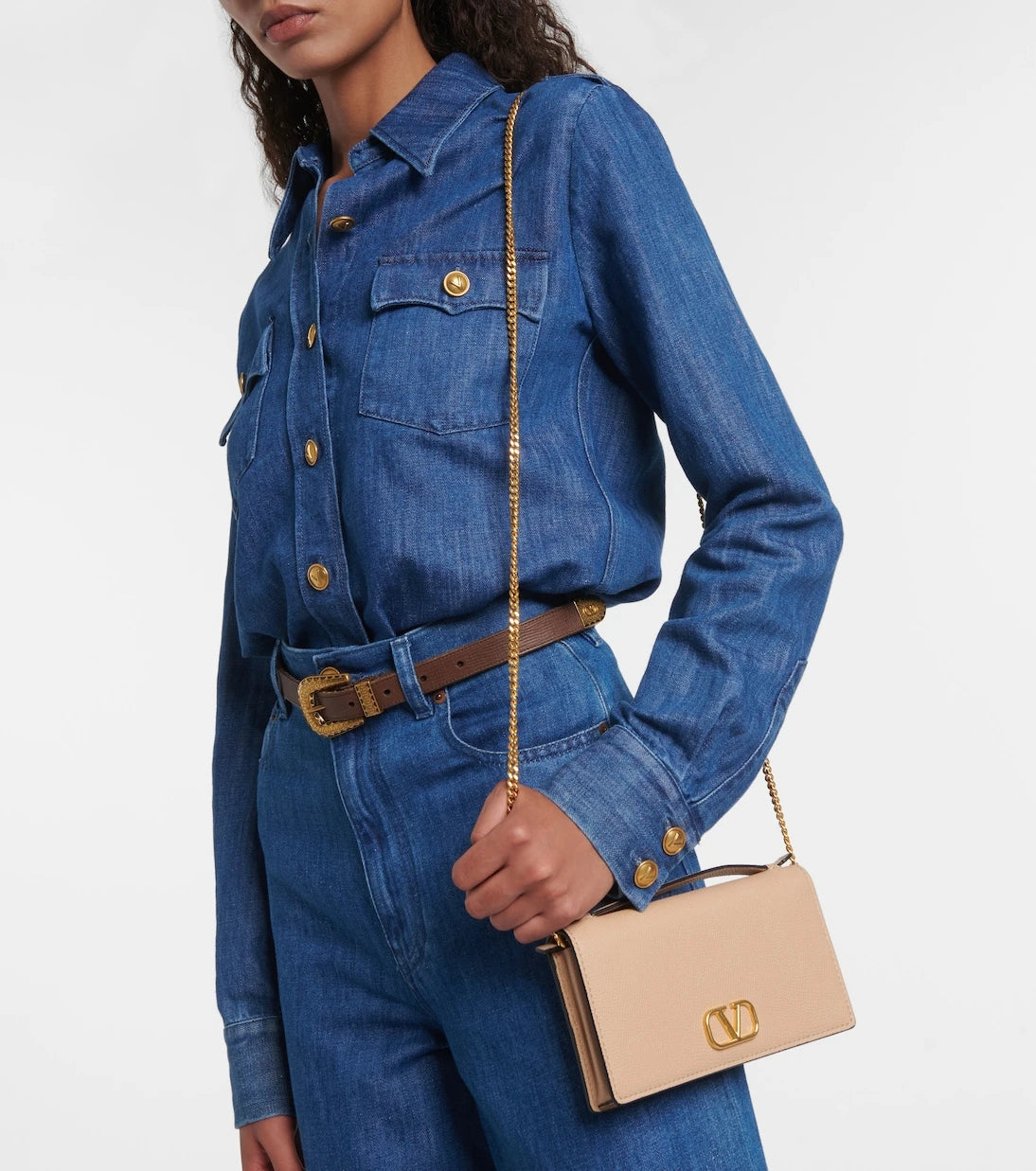 Valentino Garavani - VLogo leather wallet on chain