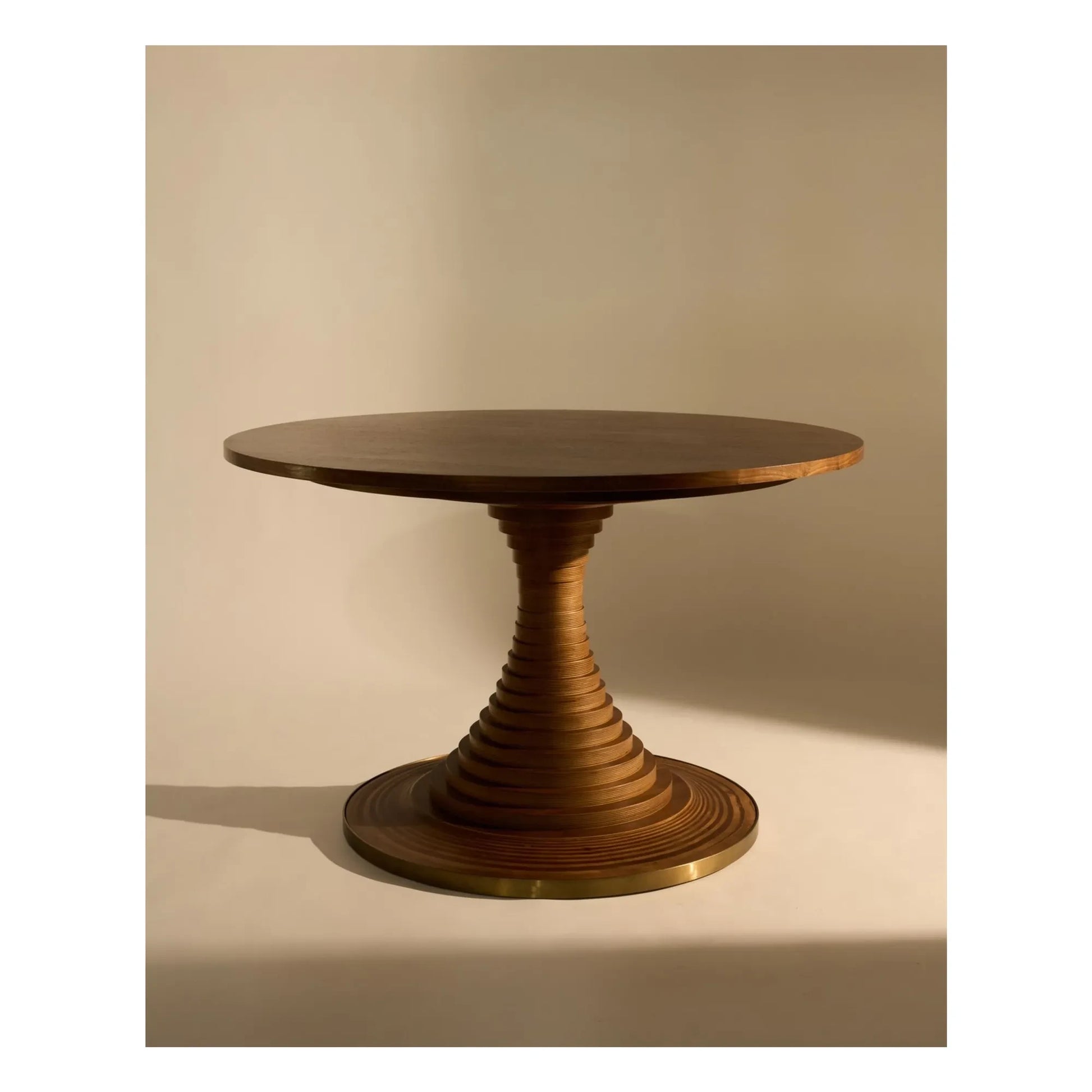 Gubi - Tavolo a Dischi dining table, Carlo de Carli