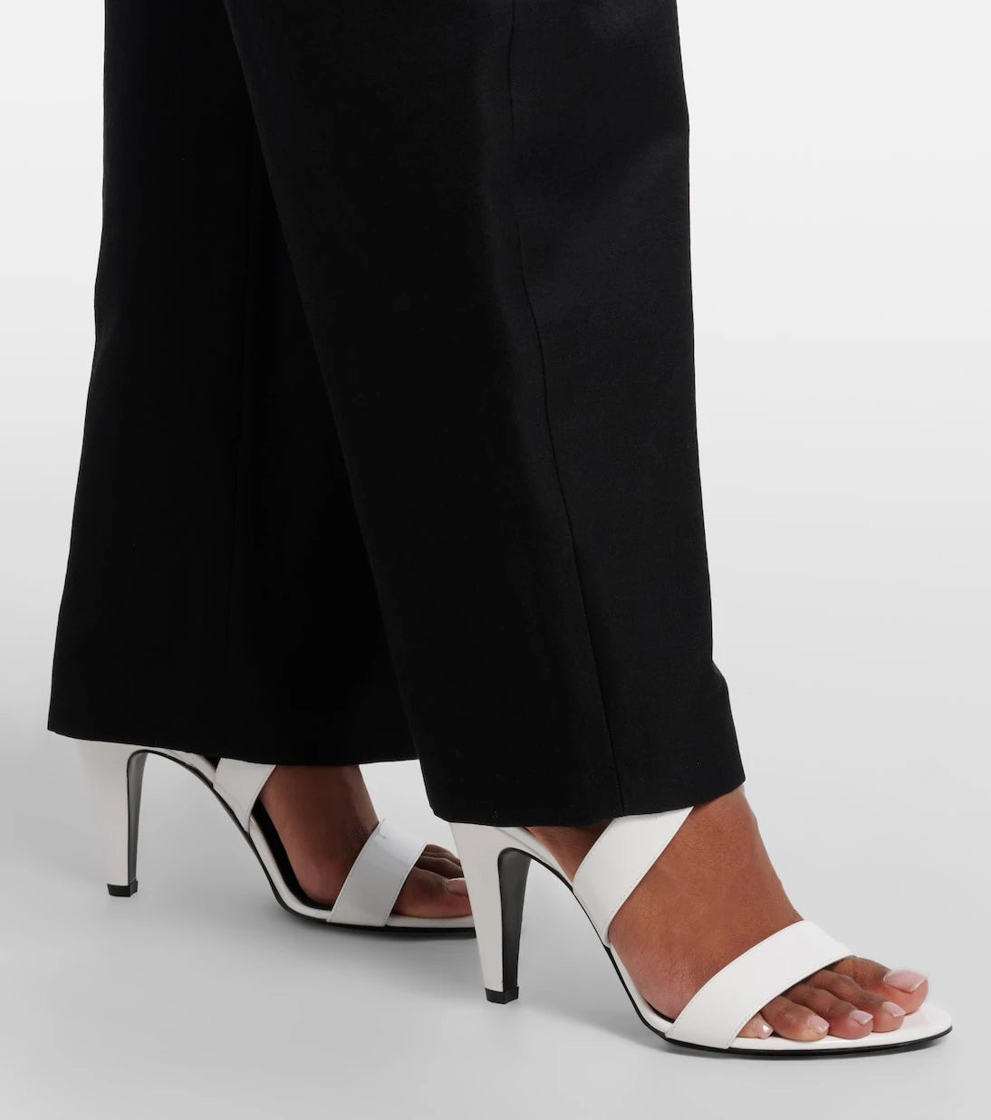 Alaïa - Patent leather slingback sandals