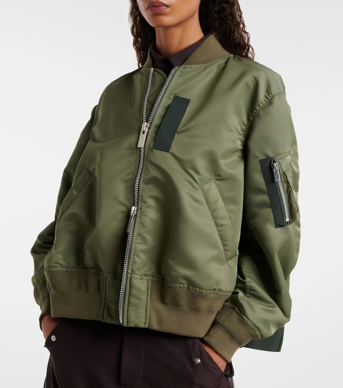 Sacai - جاكيت بومبر من النايلون