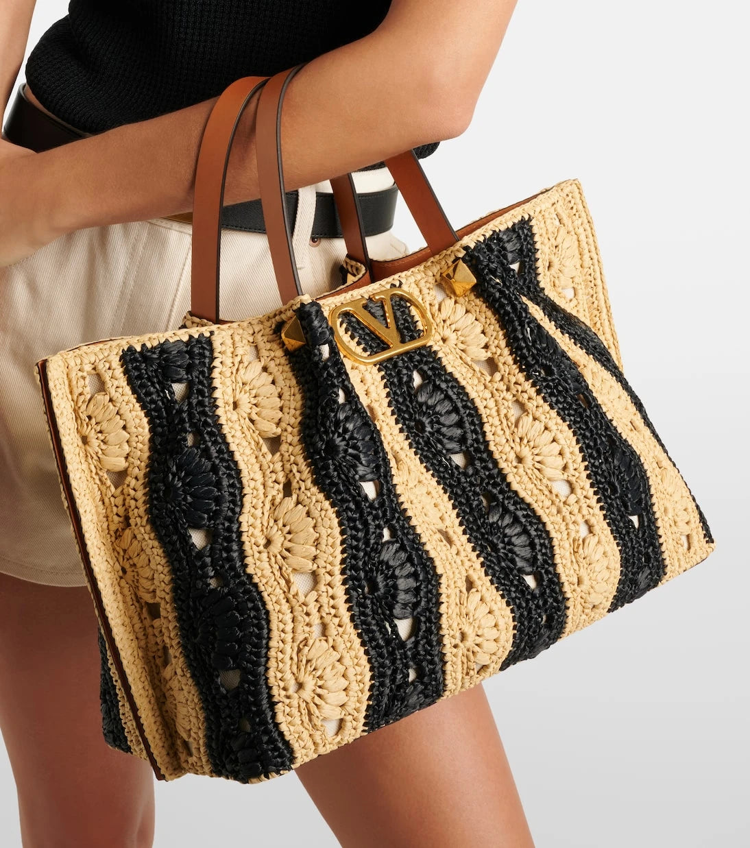 Valentino Garavani - VLogo Medium raffia tote bag