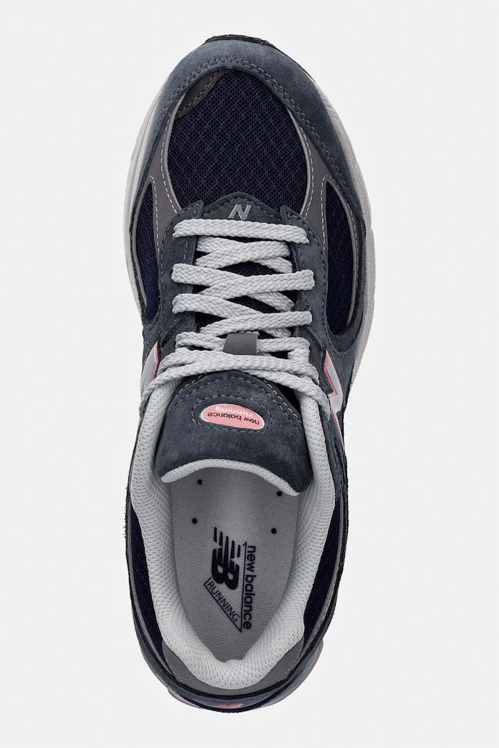 New Balance 2002 маратонки дамски
