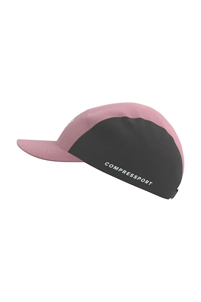 Compressport шапка с козирка EAT MY DUST!