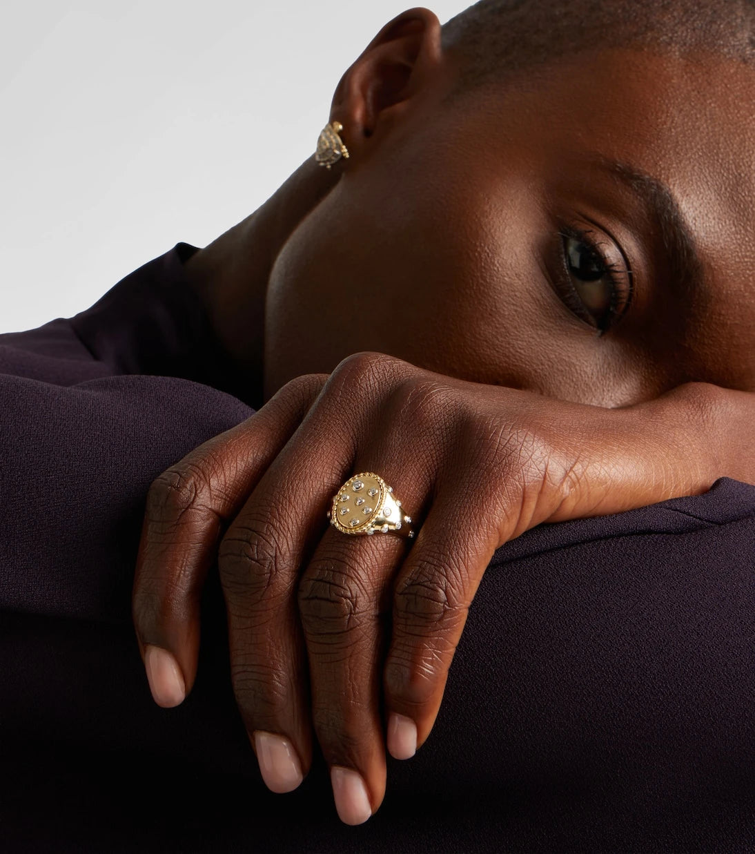 Yvonne Léon - Plumetis 9kt gold ring with diamonds