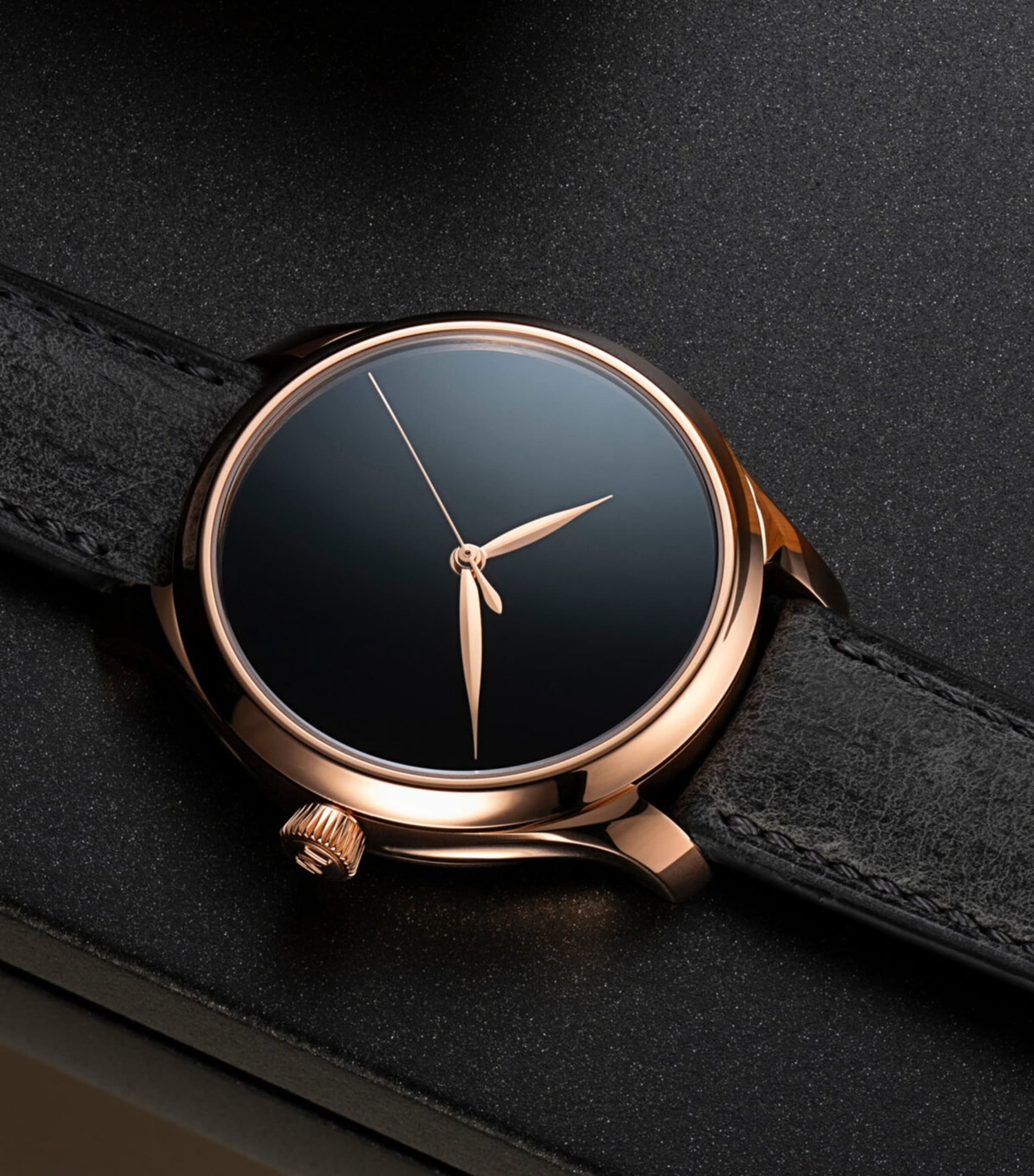 Rose Gold Endeavour Centre Seconds Concept Watch 40mm
