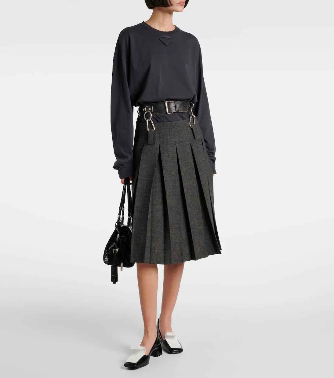 Prada - Leather pumps