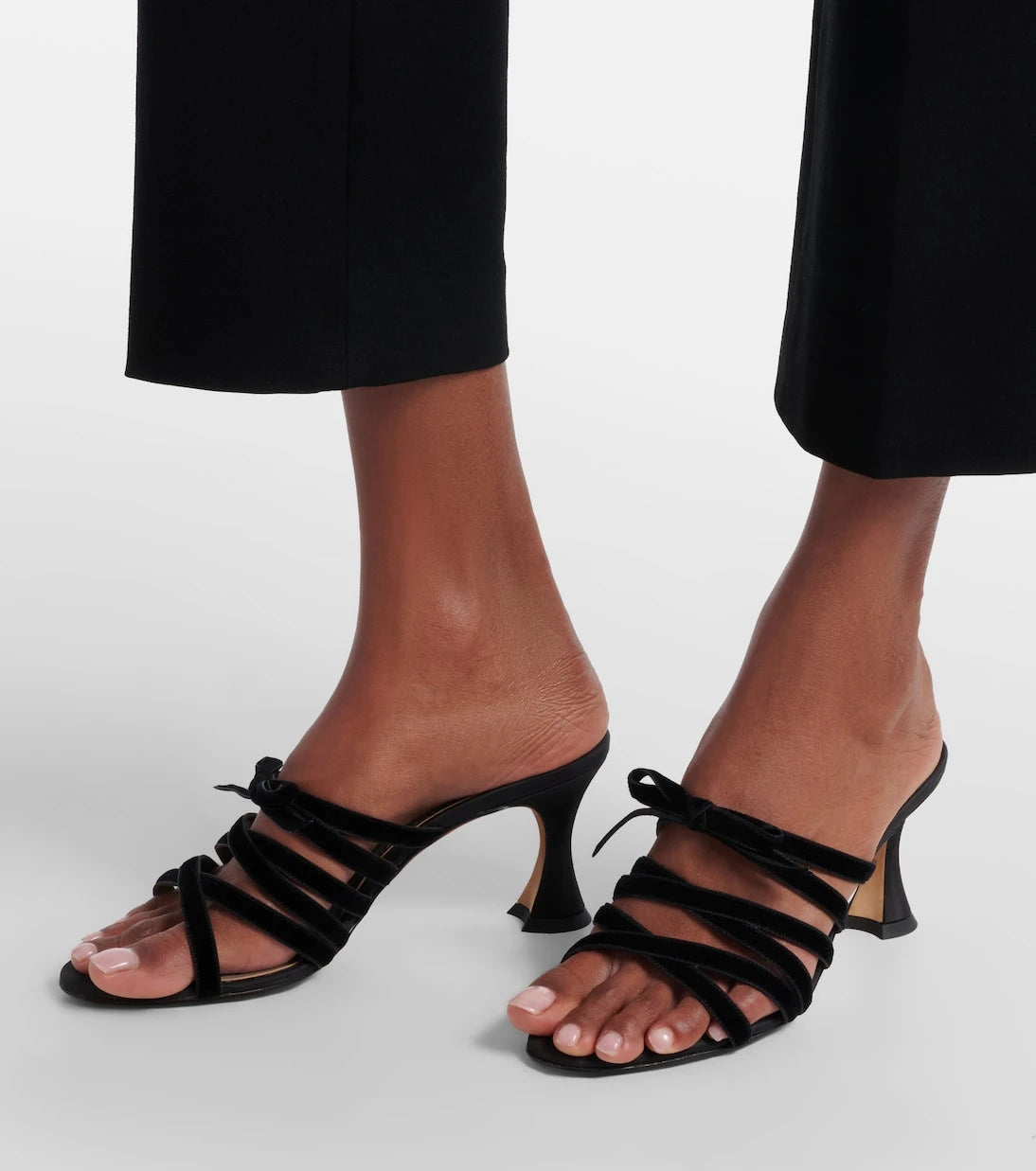 Manolo Blahnik - Clementel 70 velvet mules
