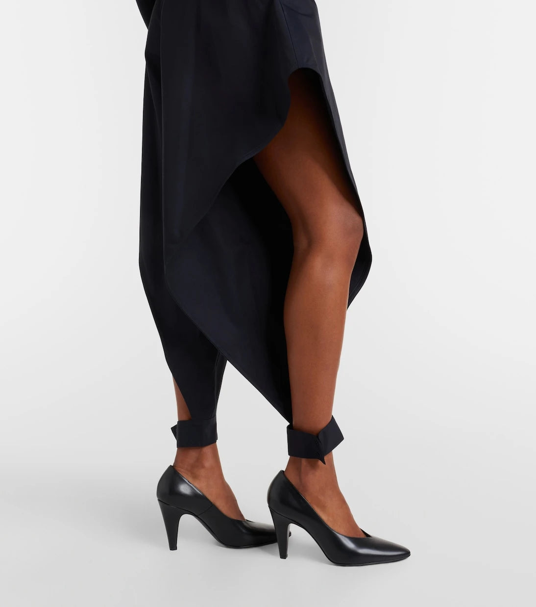Alaïa - Ruffled cotton gabardine tapered pants