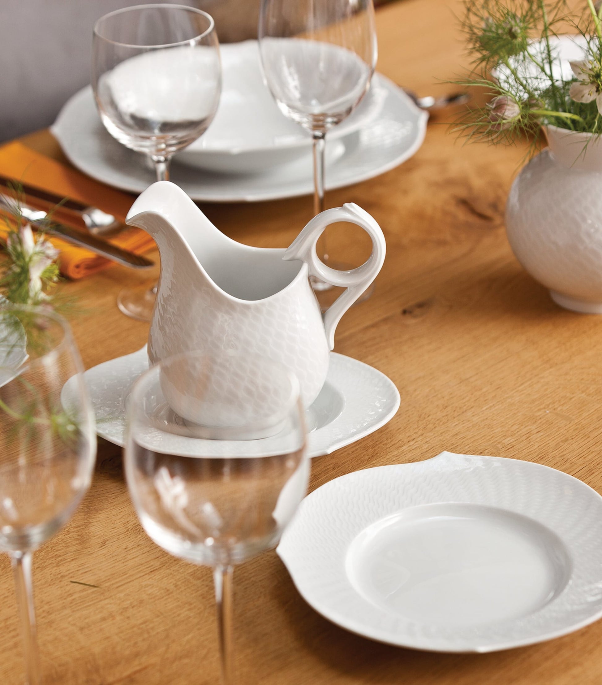 Meissen Waves Relief Creamer