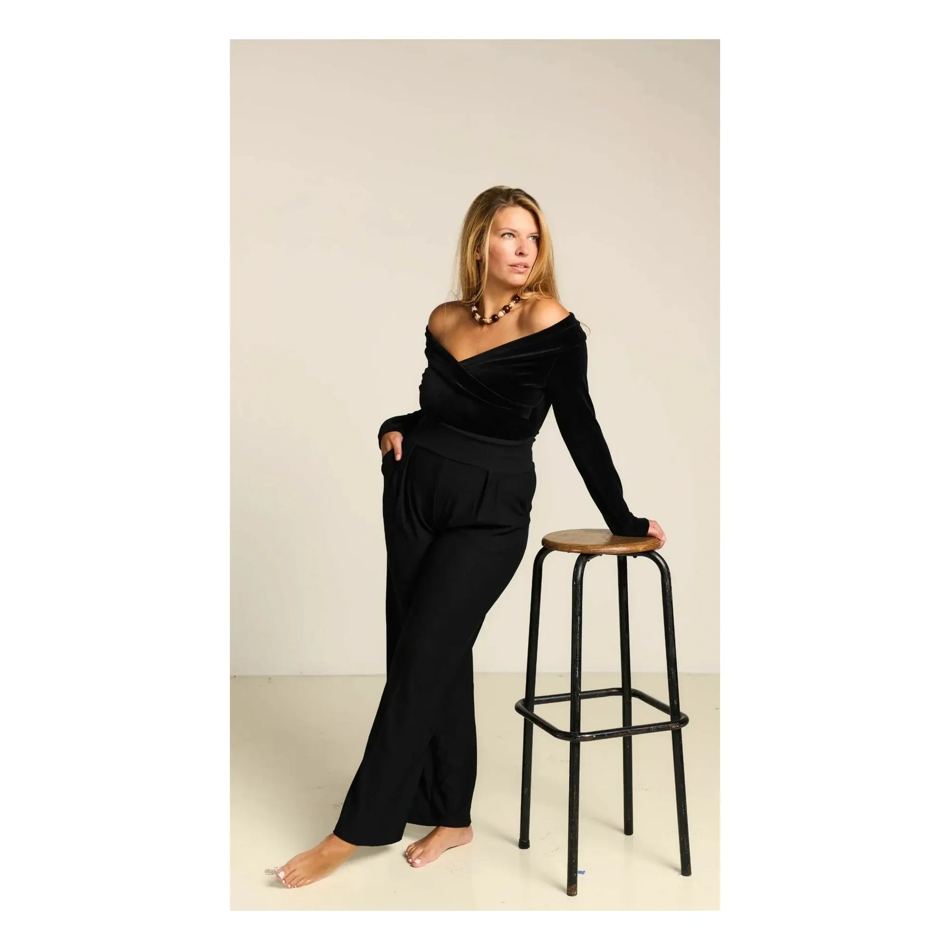 Flair - Gabrielle Velvet bodysuit | Black