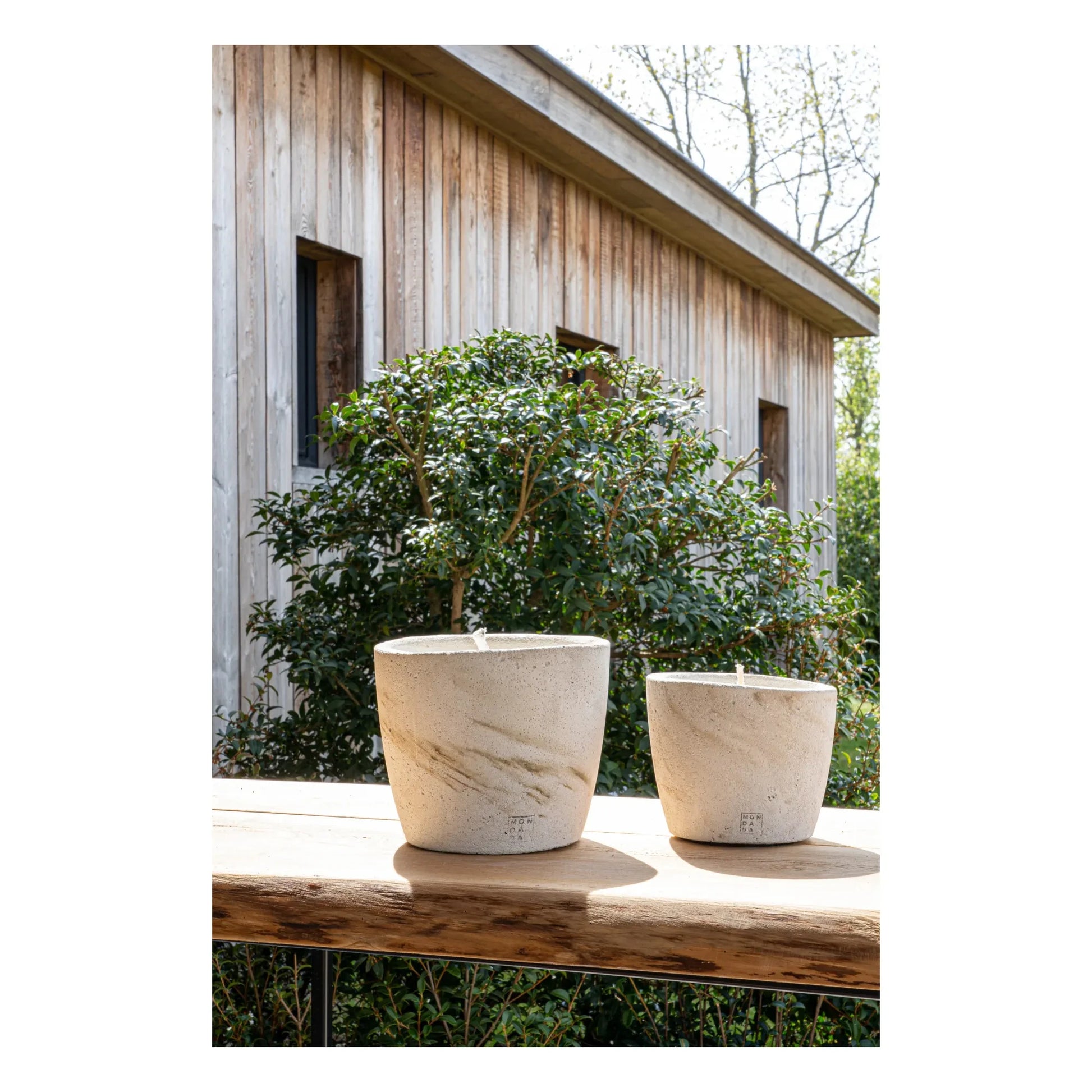 Mon Dada - Neutral scented outdoor candle - L | Blanc/Écru
