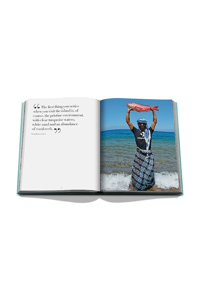 Assouline Saudi Arabia: Red Sea, the Saudi Coast by Christopher Smit Kitabı, İngilizce