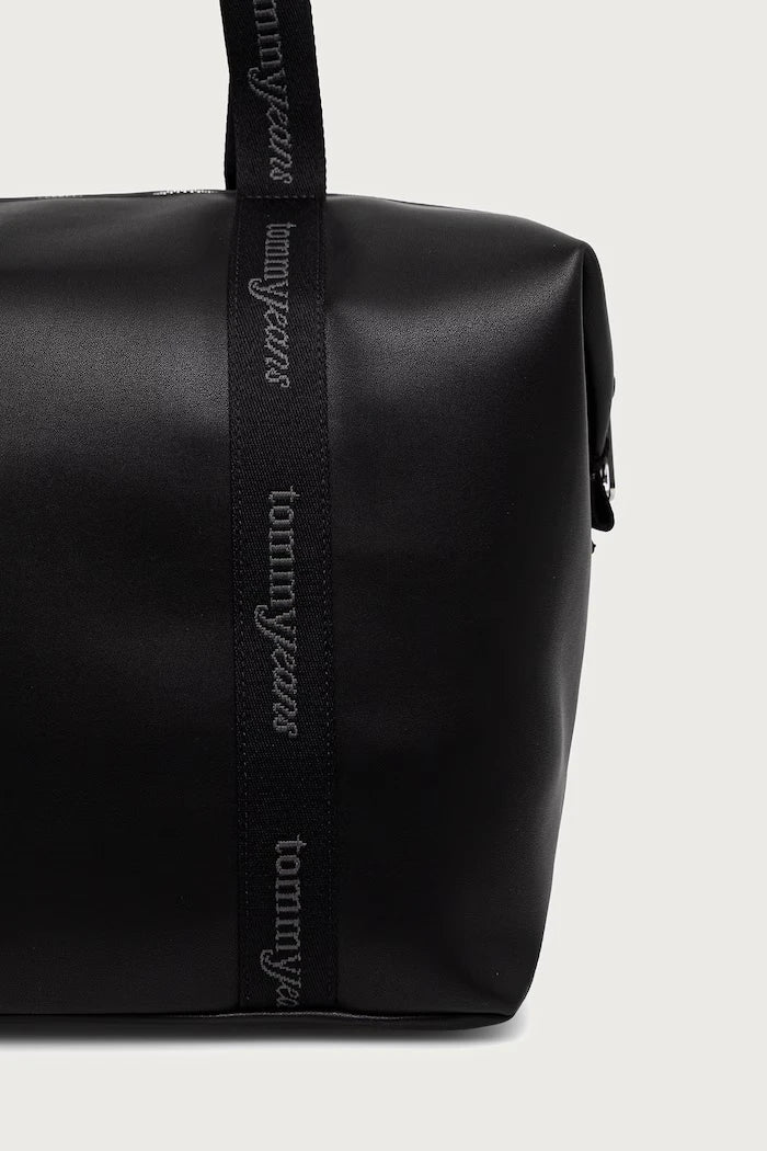Tommy Jeans kadın suni deri alışveriş çantası