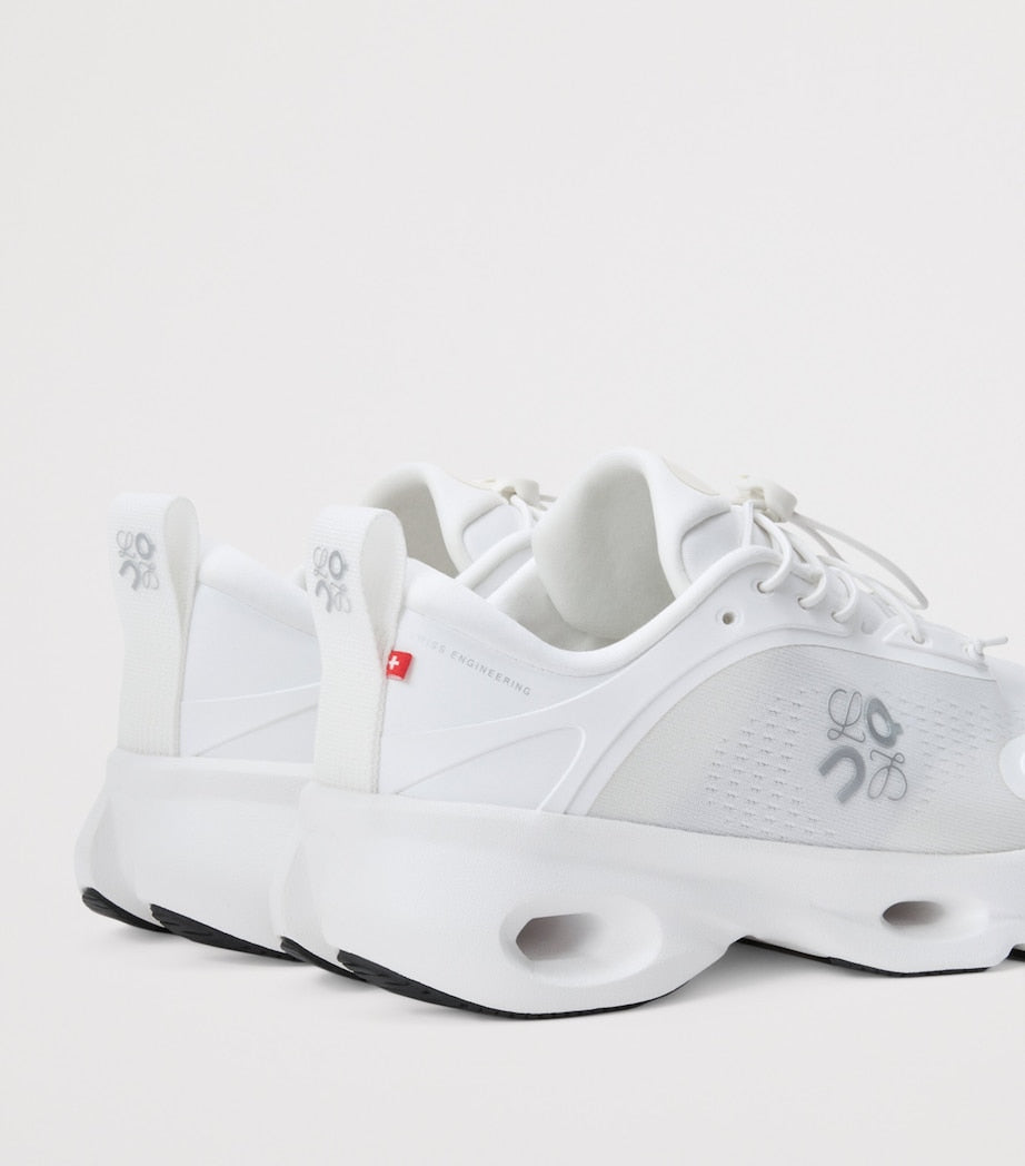 White x On Cloudsolo Sneakers