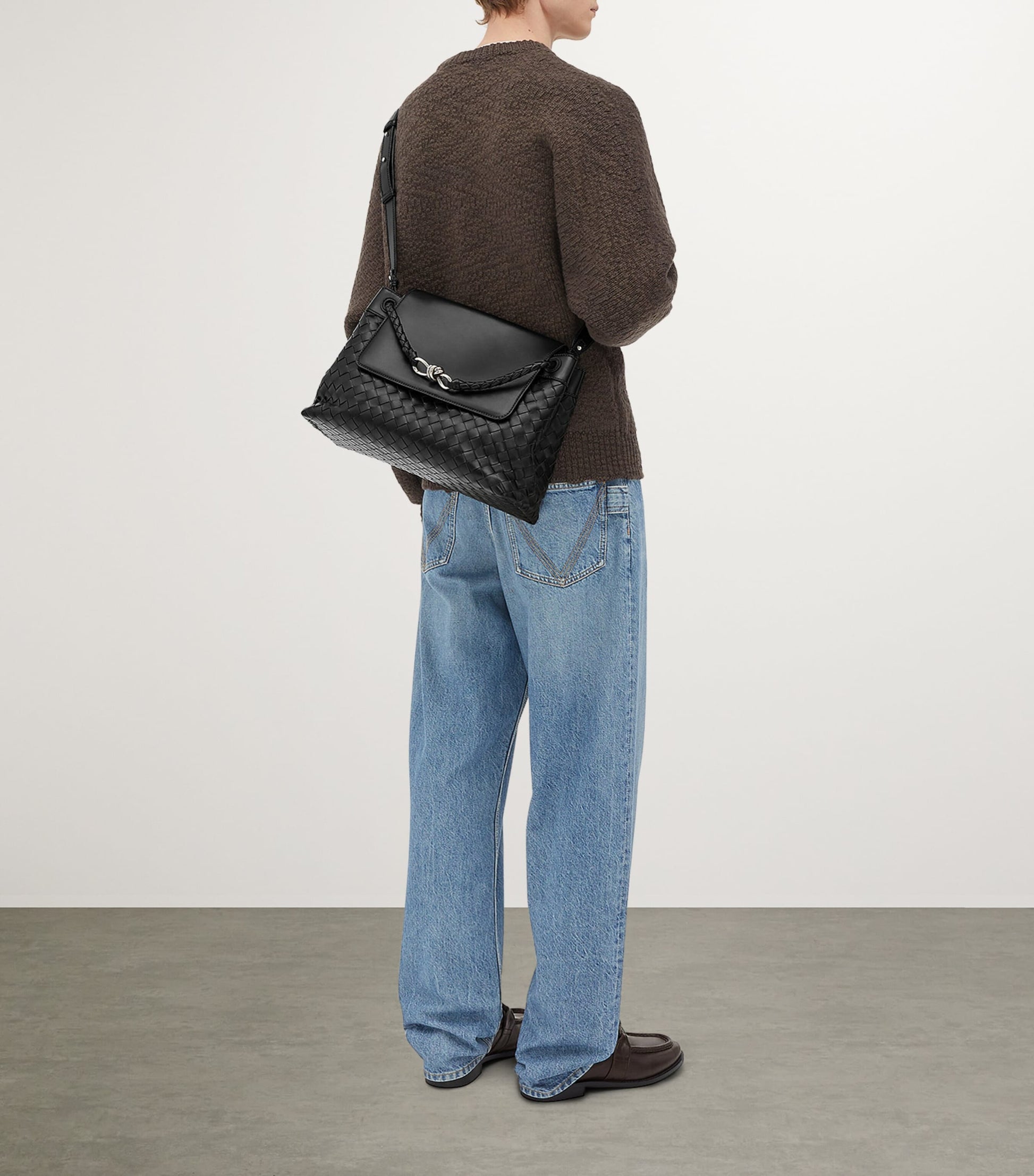 Bottega Veneta Medium Calfskin Andiamo Messenger Bag