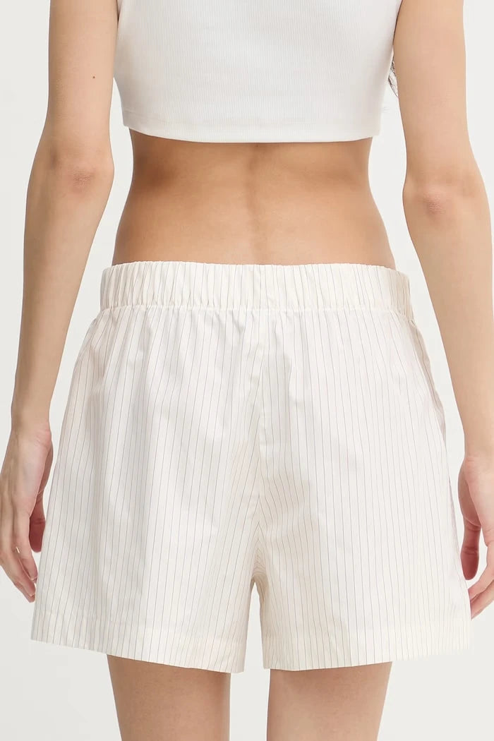 Calvin Klein Jeans kadın pamuklu şort