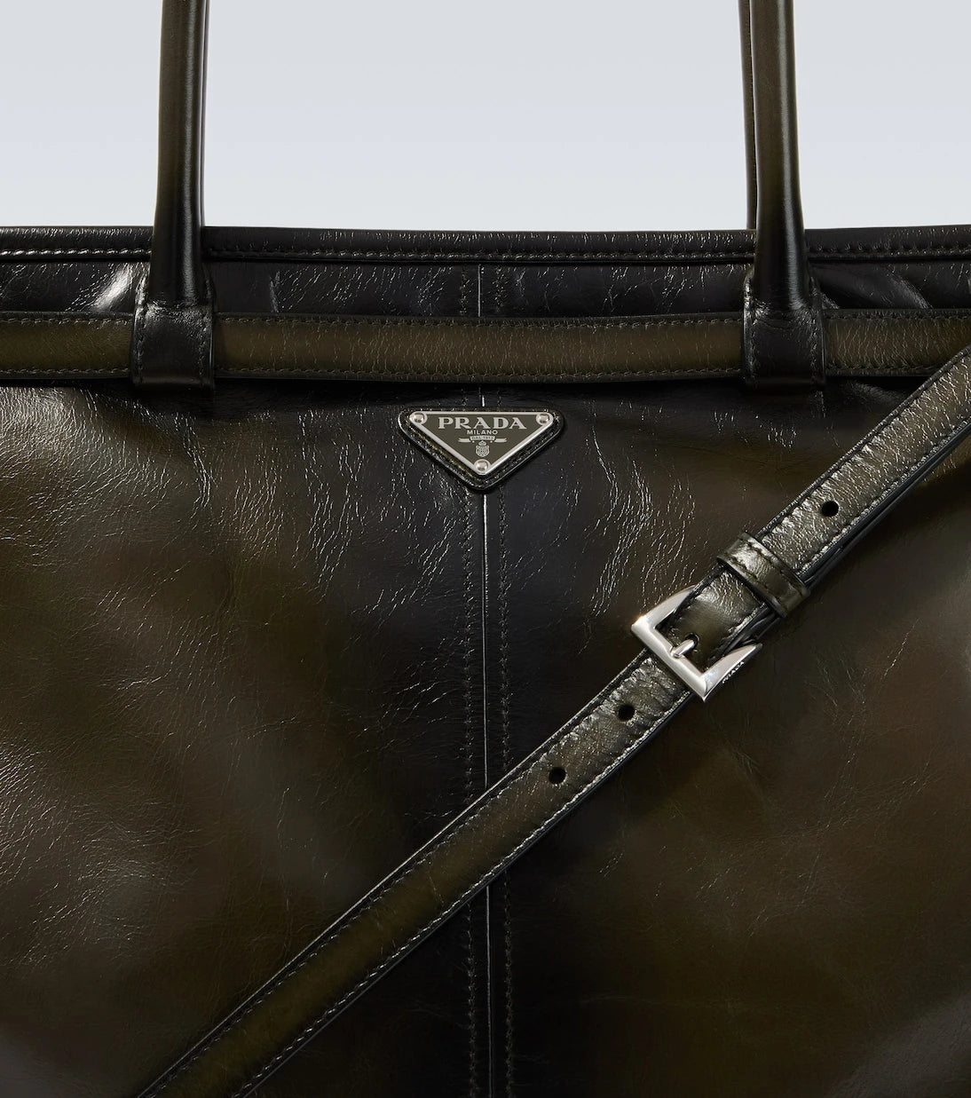 Prada - حقيبة يد برادا بوني الجلدية