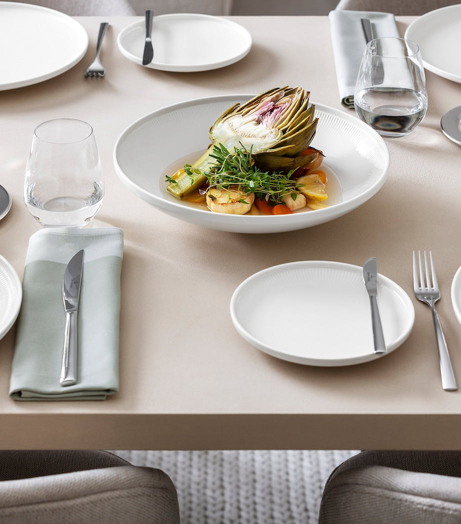 Set of 6 Porcelain Afina Flat Plates (27cm)