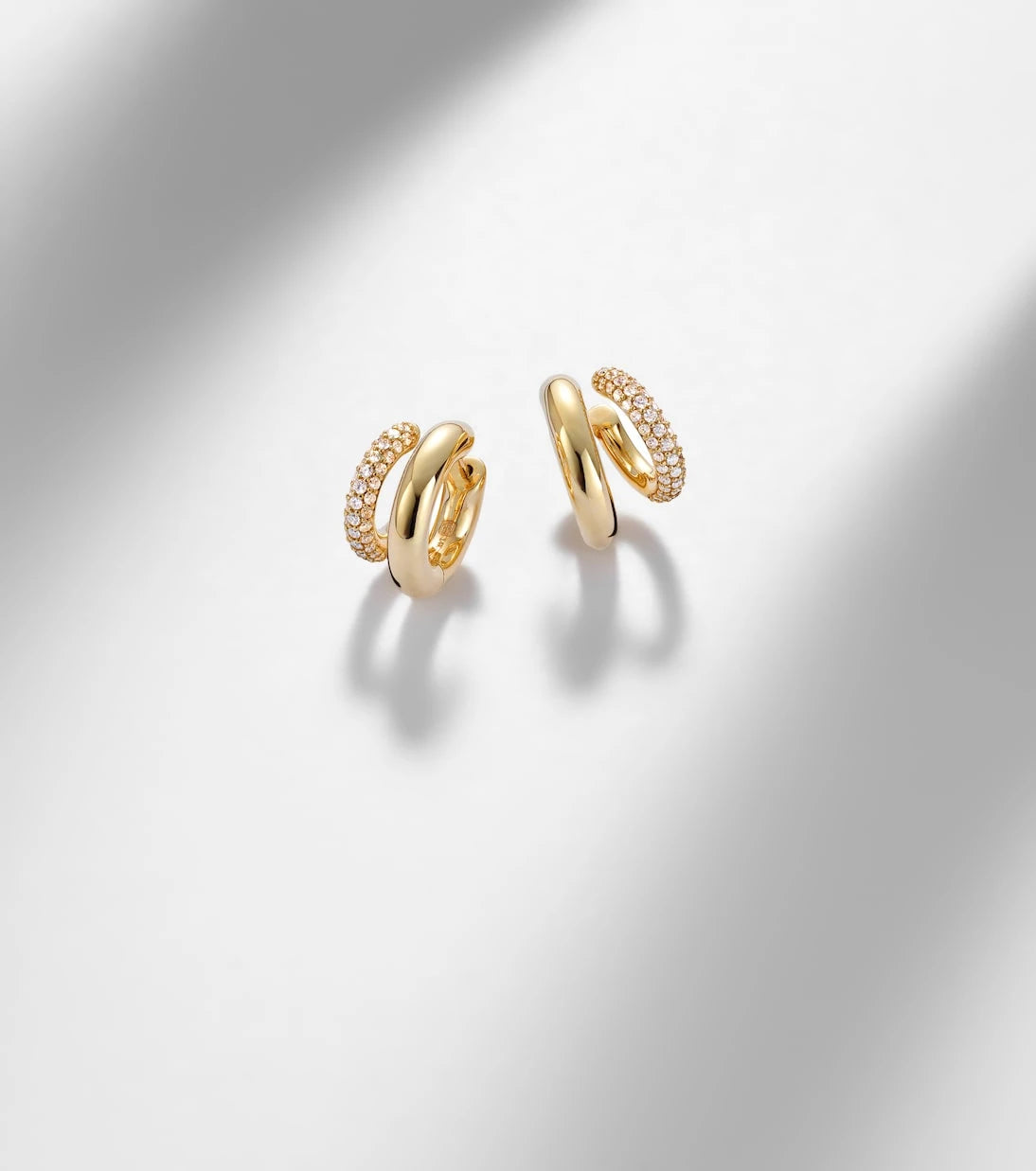 Sydney Evan - Tri-Link 14kt gold huggie earrings with diamonds