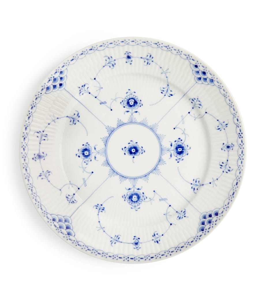 Blue Fluted Half Lace Plate (22cm)