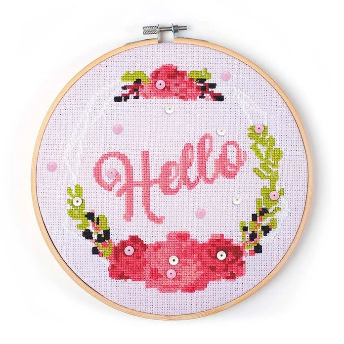 Комплект за бродиране Graine Creative Hello In Wood