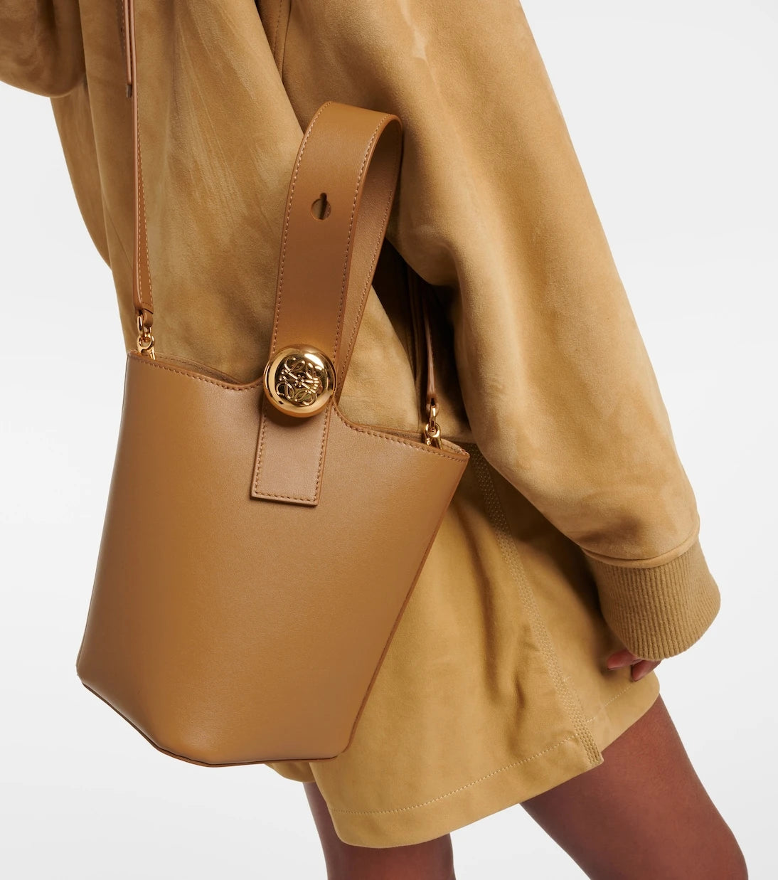 Loewe - Pebble Mini leather bucket bag