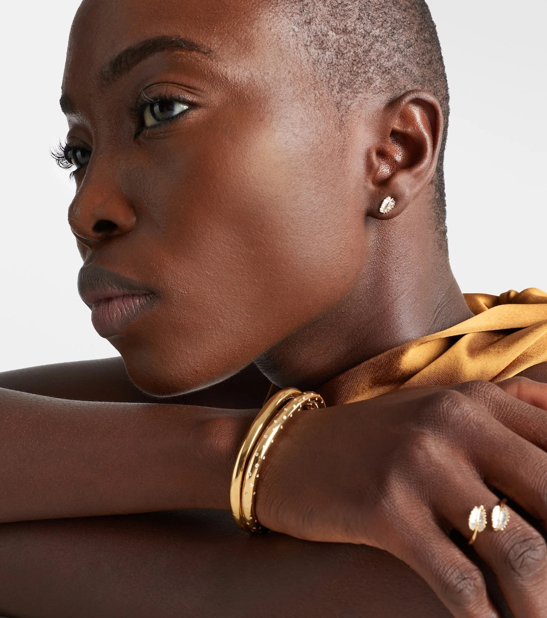 Anita Ko - Small 18kt gold earrings with diamonds