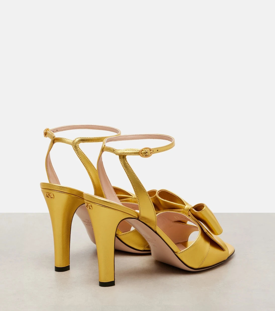Valentino Garavani - Bowow 95 metallic leather sandals
