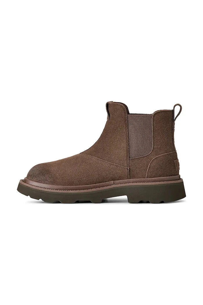 Велурени обувки UGG Chelsea Lug