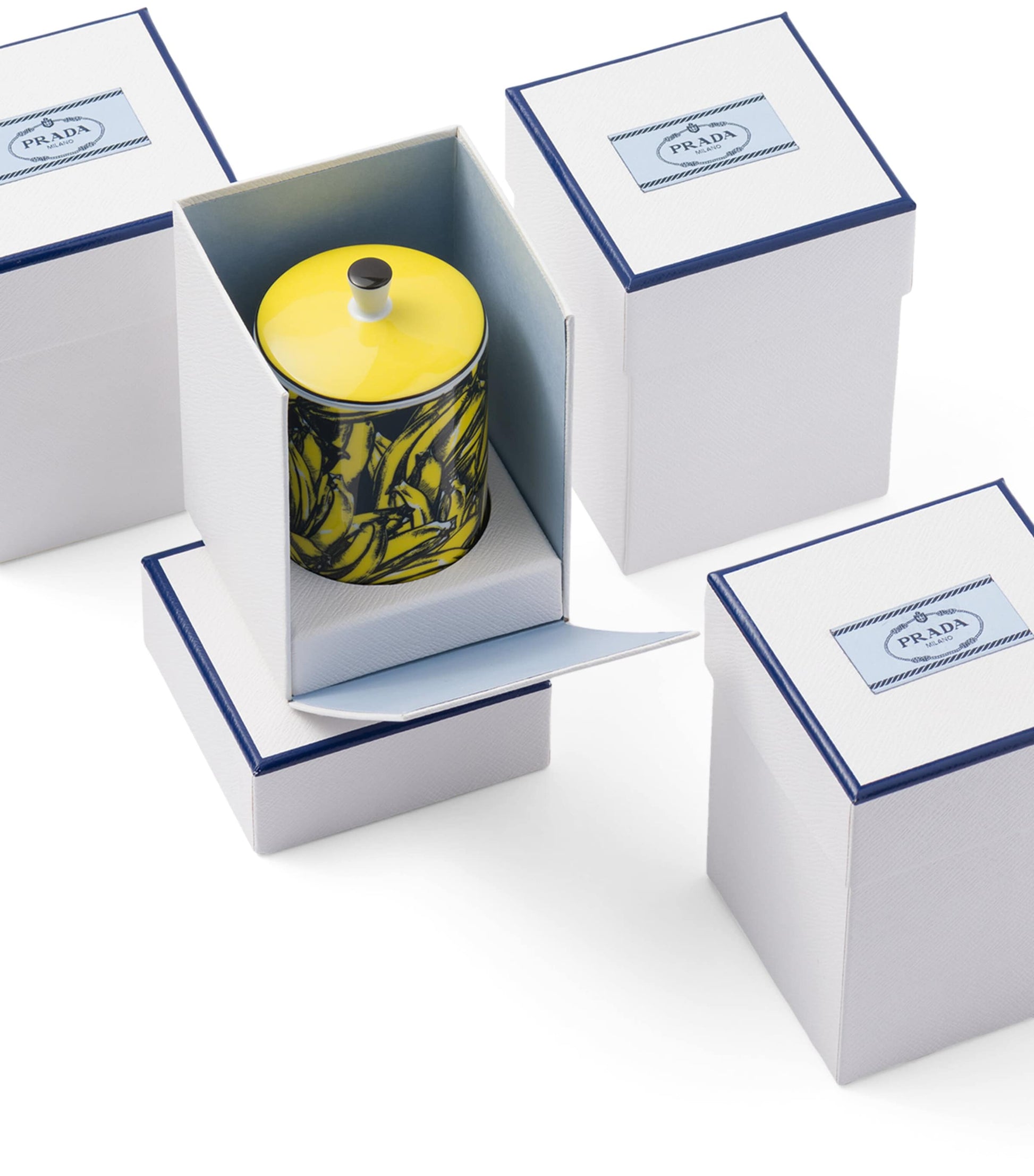 Prada Porcelain Seringàt Candle (250g)