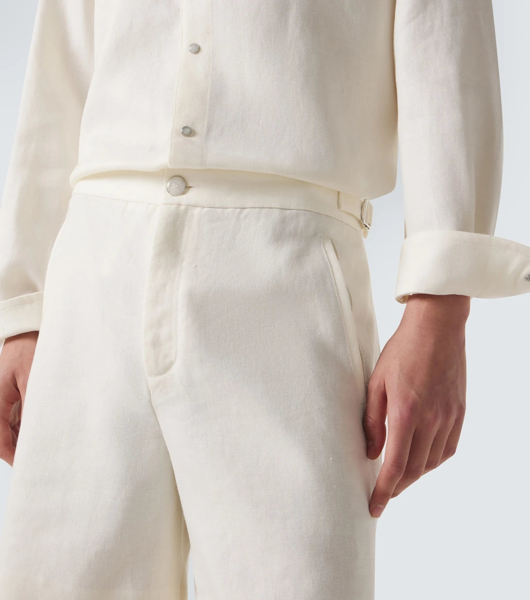 God's True Cashmere - Linen shorts with moonstone