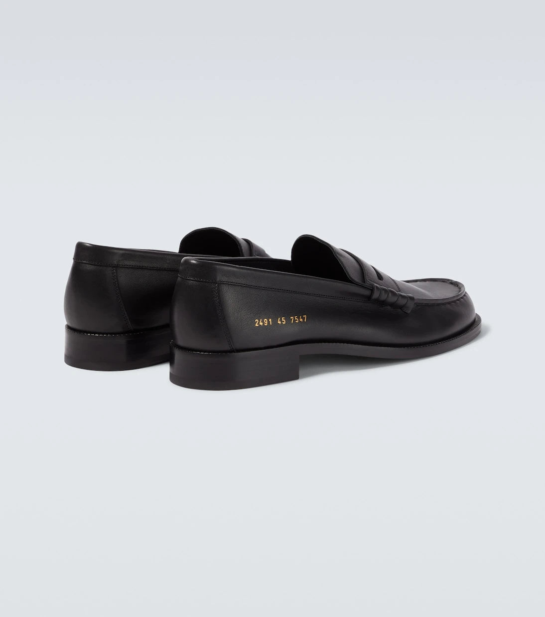 Common Projects - حذاء لوفر جلدي