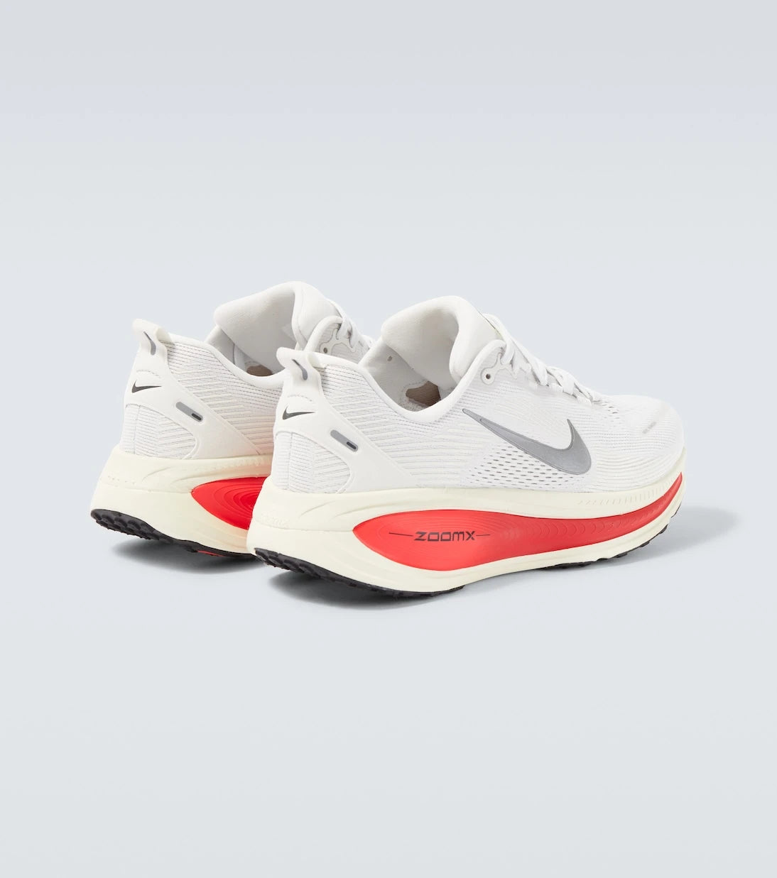 Nike - حذاء رياضي Vomero 18