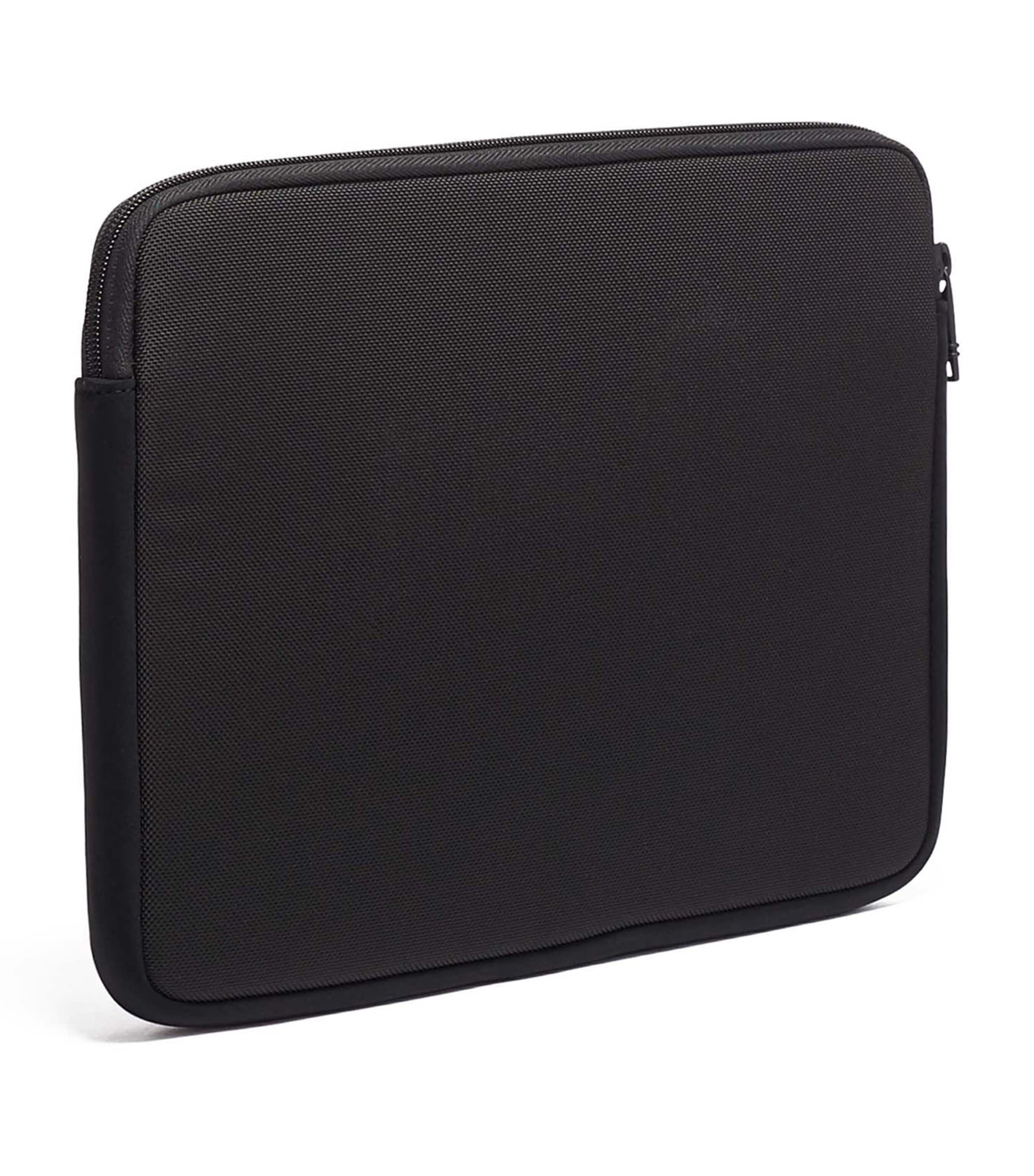 Tumi Alpha 3 Medium Laptop Cover