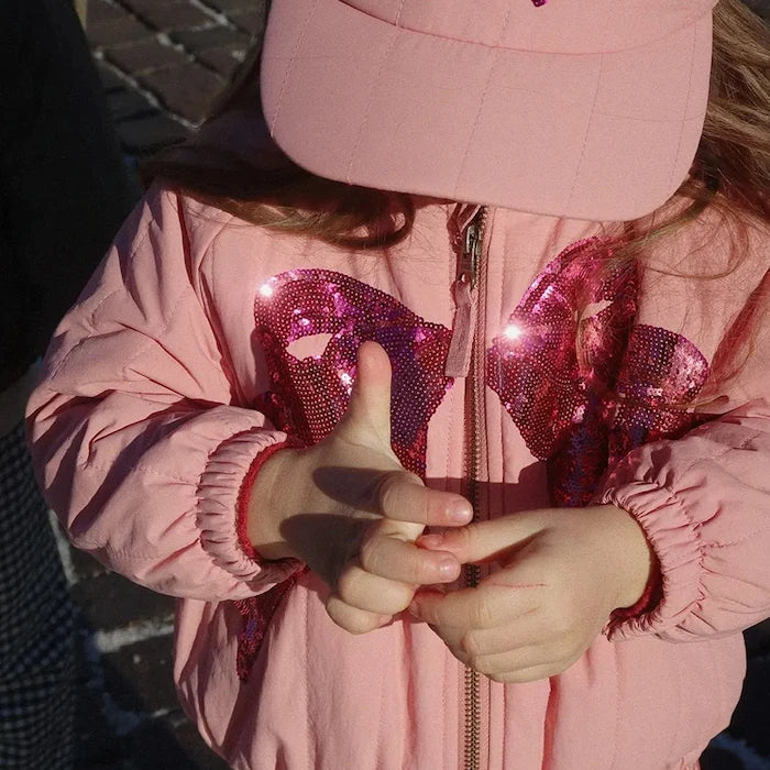 Детска шапка с козирка Konges Sløjd JUNO SEQUIN CAP