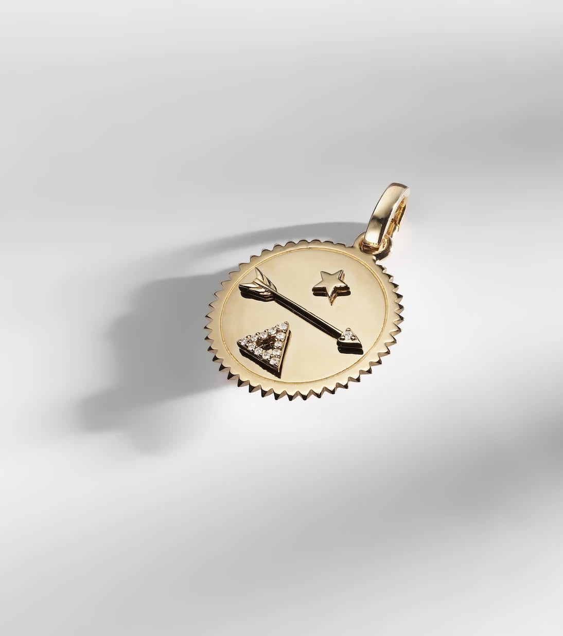 FoundRae - Dream Medium 18kt gold pendant with diamonds