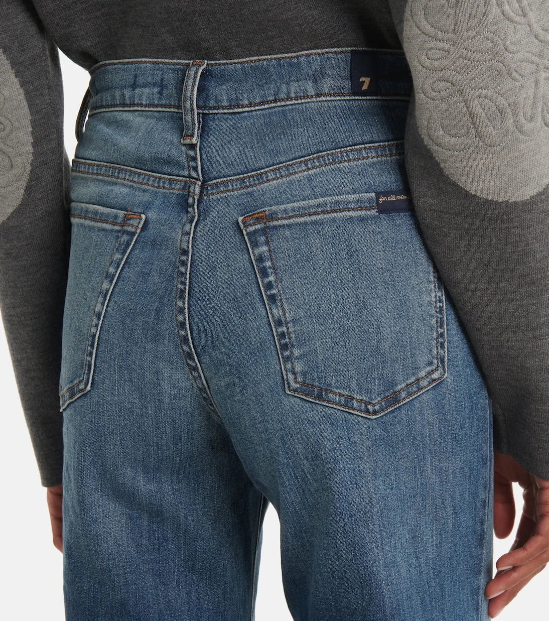 7 For All Mankind - بنطلون جينز مودرن دوجو بقصة واسعة وخصرٍ عالٍ